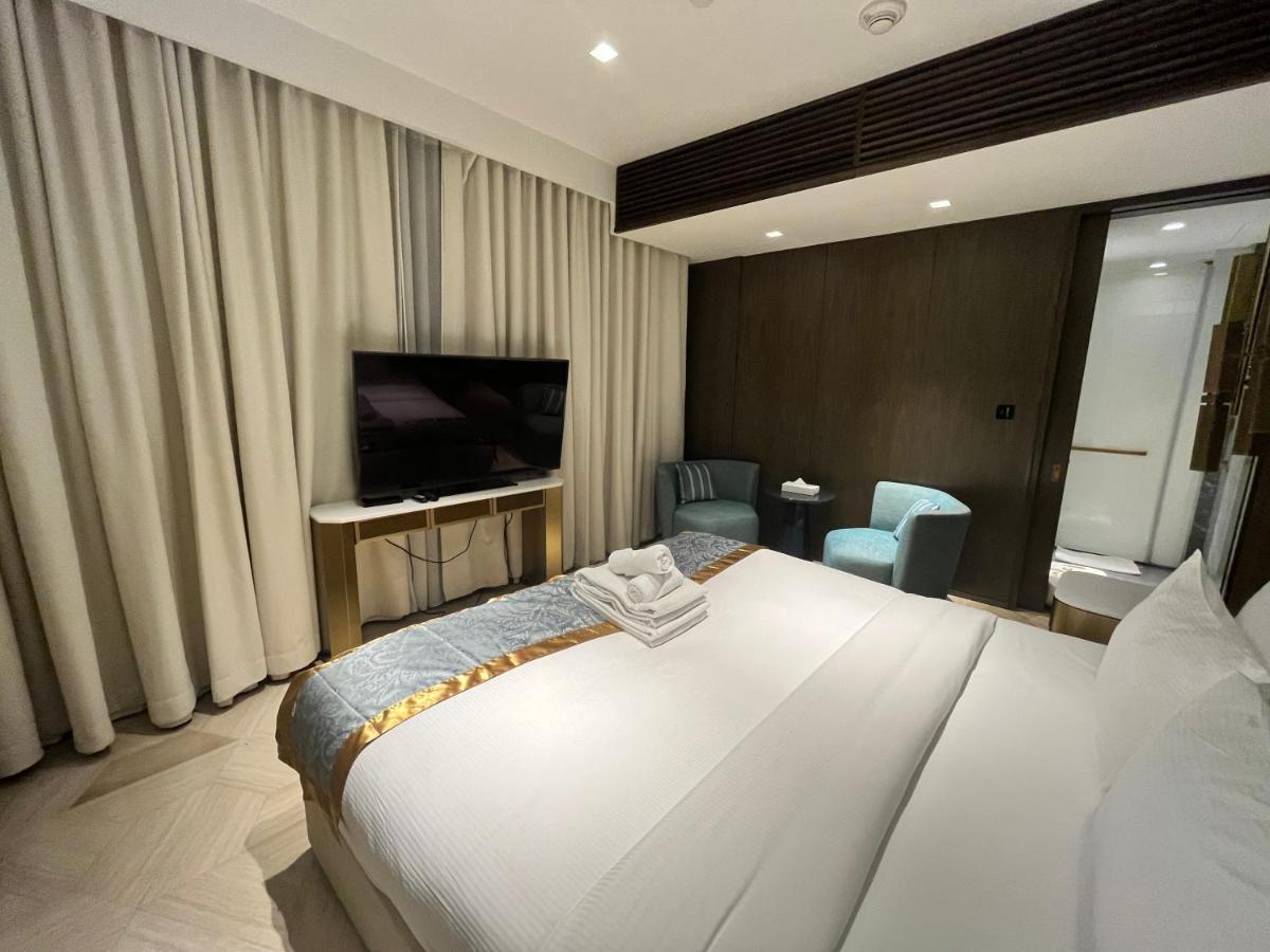 Five Palm Jumeirah - 2 Bedrooms & Maid Room In A Splendid Resort - Modernlux Ντουμπάι Εξωτερικό φωτογραφία